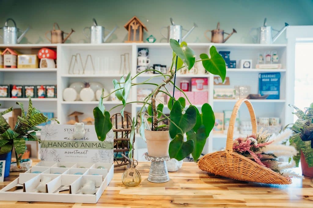 The gift shop table