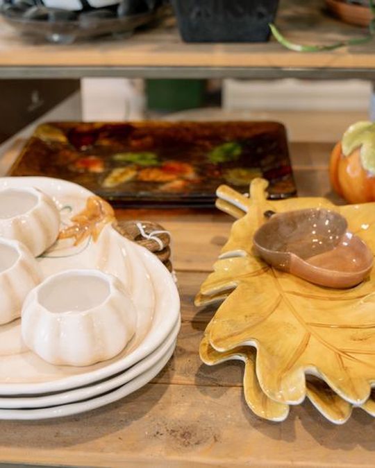 Fall serving pieces