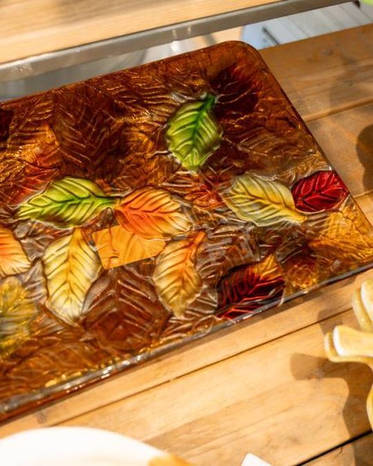 An autumn leaf tray