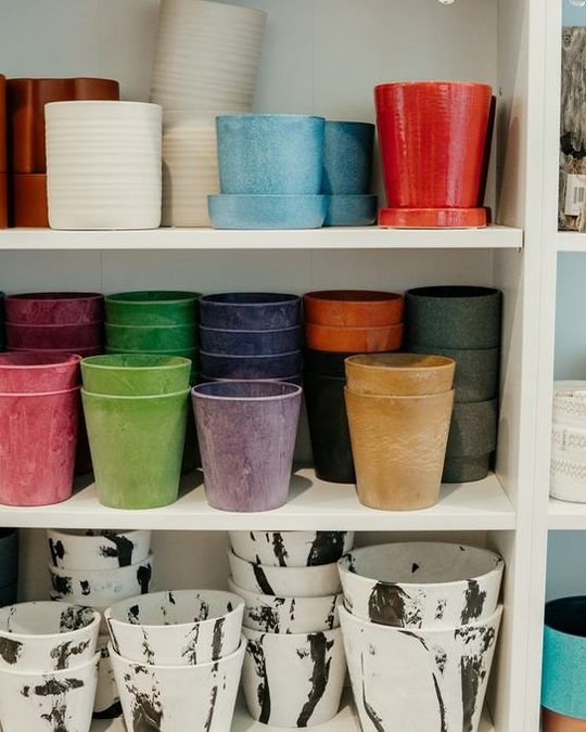 Indoor pottery